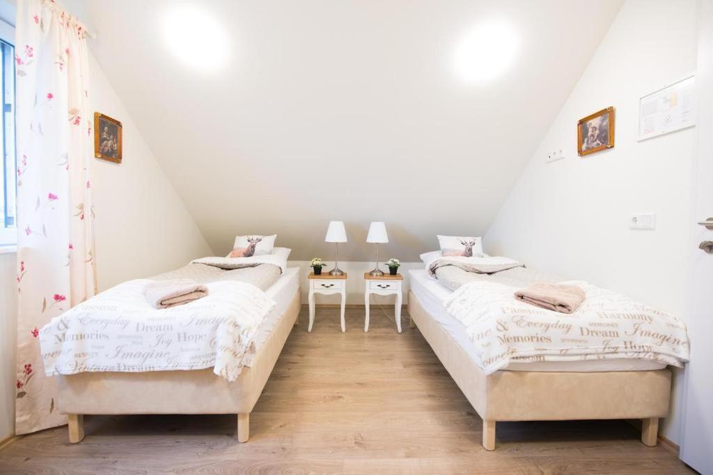 Guesthouse Grund Гриндавик Экстерьер фото